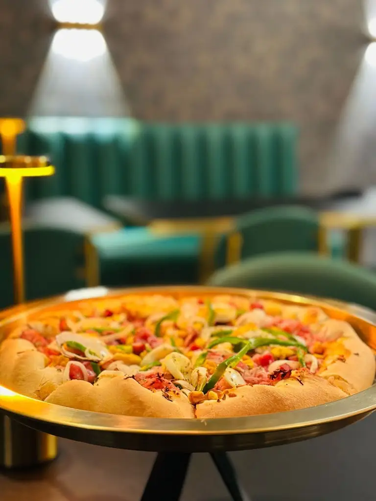 Pizzaria e Petiscaria da Paulinha_Cadafais_slider_image_3