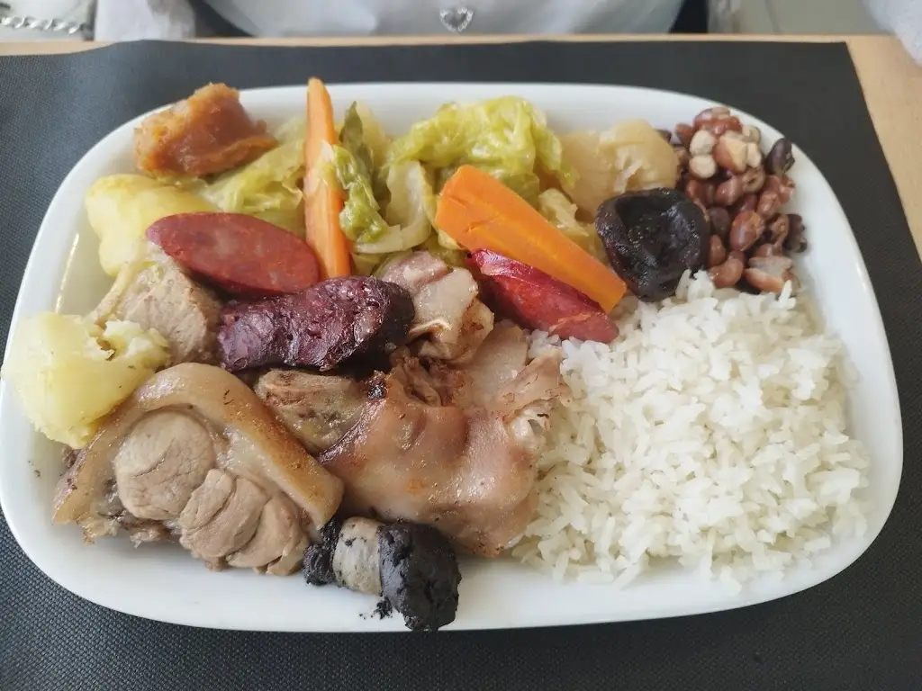 Paulo Barros_As Manas da Buraca_Buraca_recensione