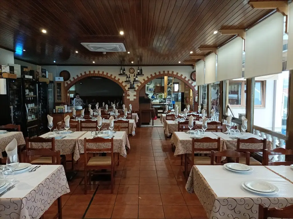 Restaurante Ninho D' Hamburgo_Calhandriz_slider_image_1