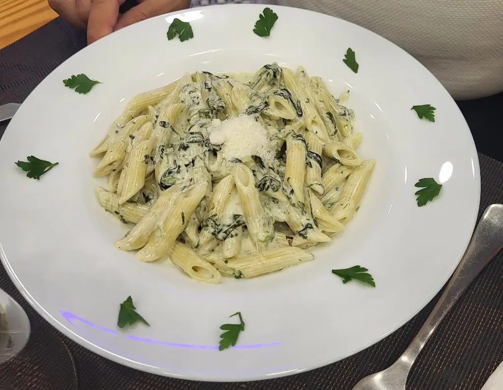 Angela Malorni_No Shame_Benfica_avis