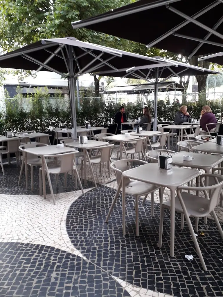 Belita Isabel Janeira_Califa_Benfica_review