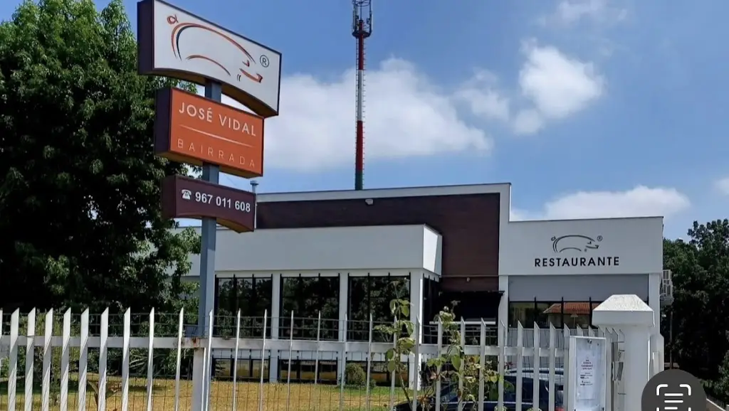 FÁBRICA_JOSÉ VIDAL. BAIRRADA restaurante en Aguada de Cima