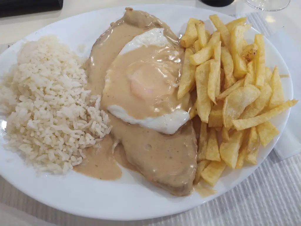 Nuno Silva_Irmãs Raposo_Camarate_recensione