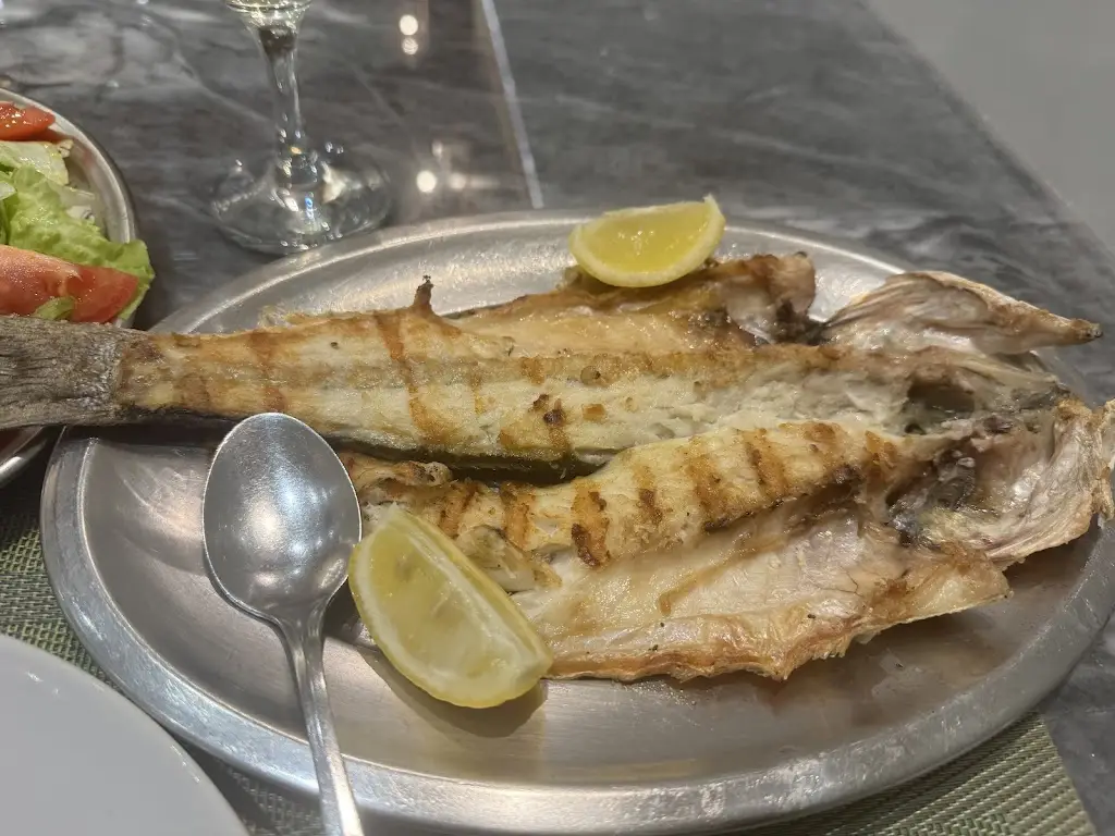 tomarieo whyte_Os Arcos de Campolide_Campolide_review