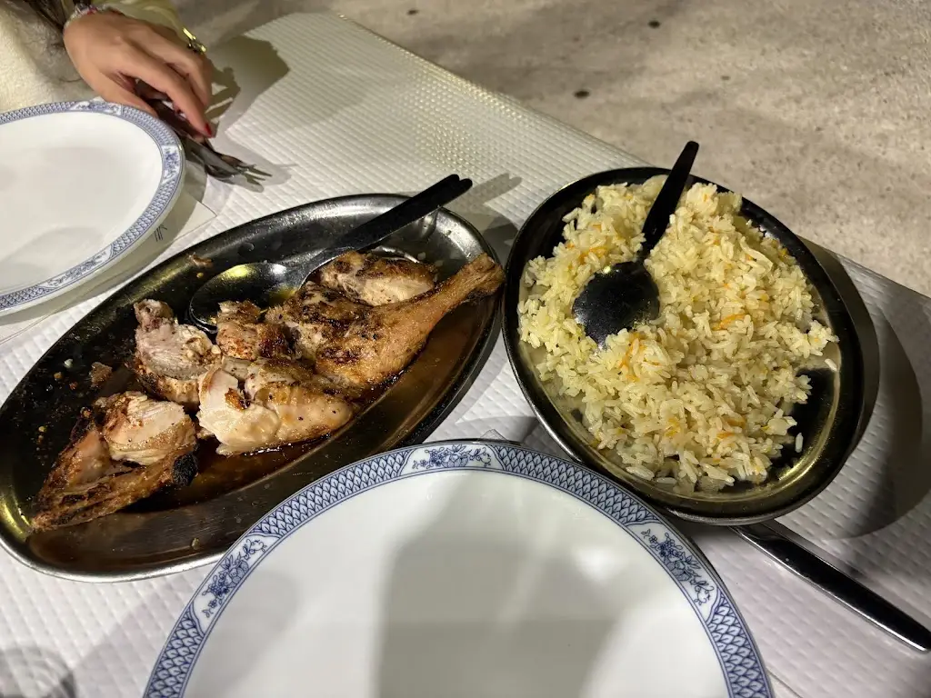 Abdul Aziz Al-Amin_A Valenciana restaurant_Campolide_recensione
