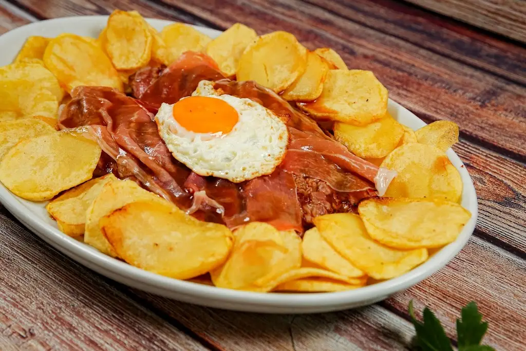 A Petisqueira Do Careca_Brandoa_slider_image_3