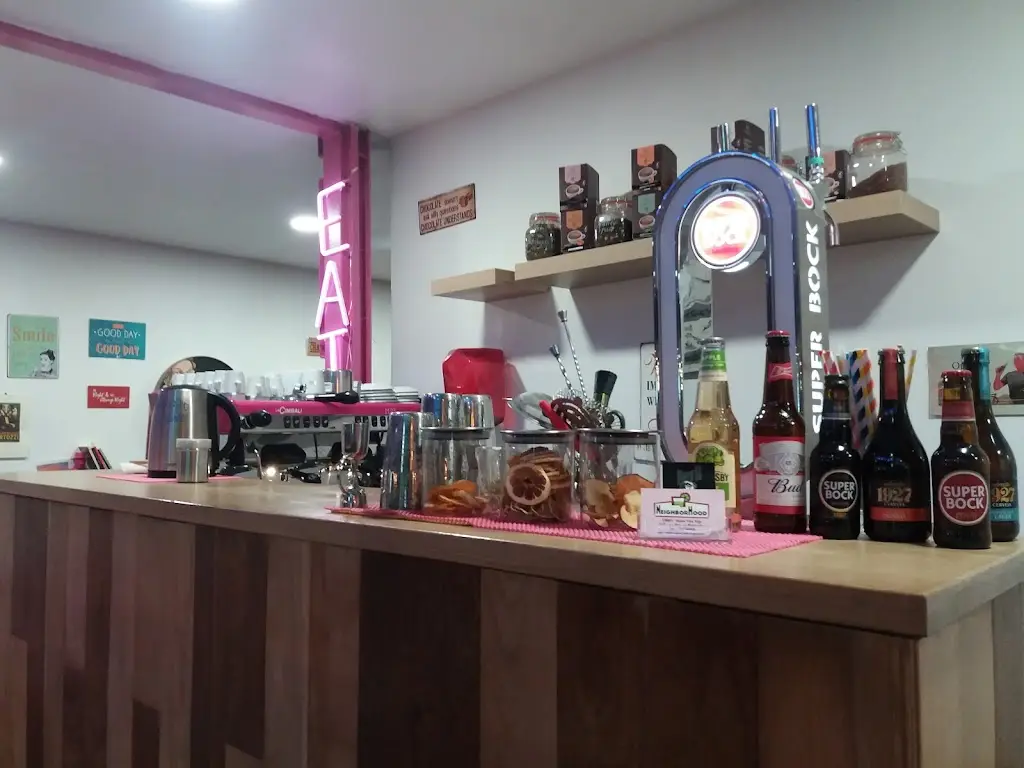 Cátia Bento_NeighborHood_Brandoa_recensione