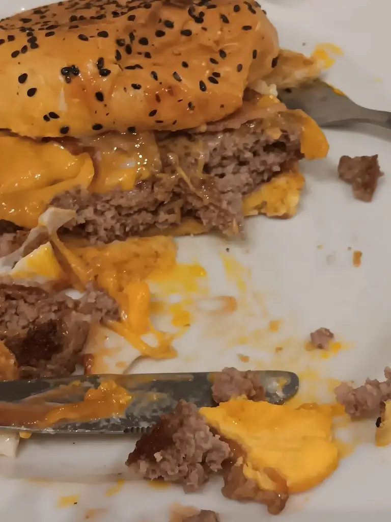 Leticia Leticia_Mediterrâneo Restaurante_Brandoa_recensione