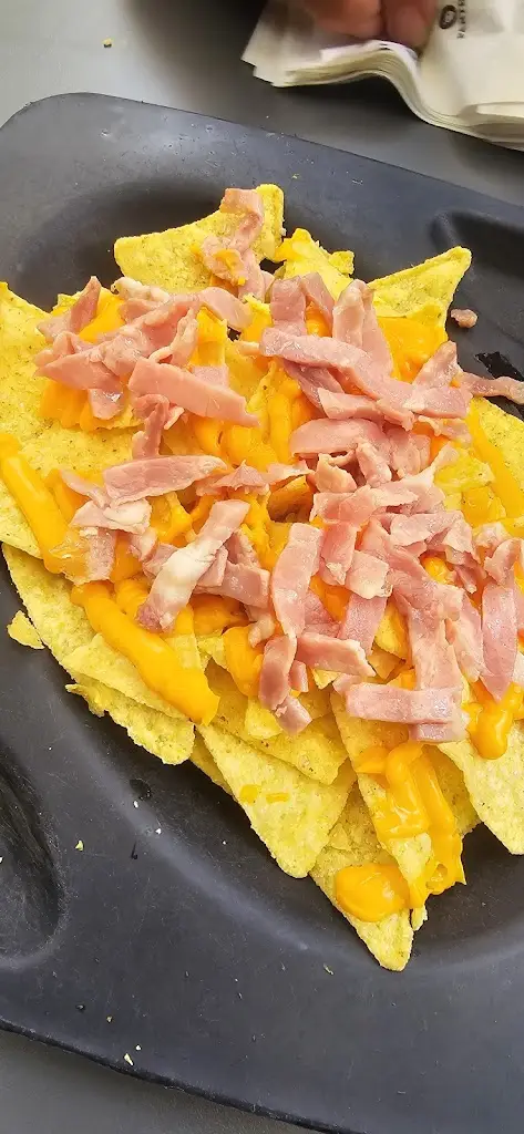 caitlyn mare_100 Montaditos UBBO_Brandoa_recensione