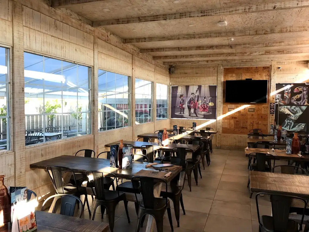 Mercado Saloio restaurant in Campelos