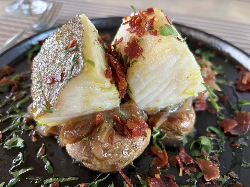 Fabiana Clemente_Sal na Adega - AdegaMãe_Campelos_recensione