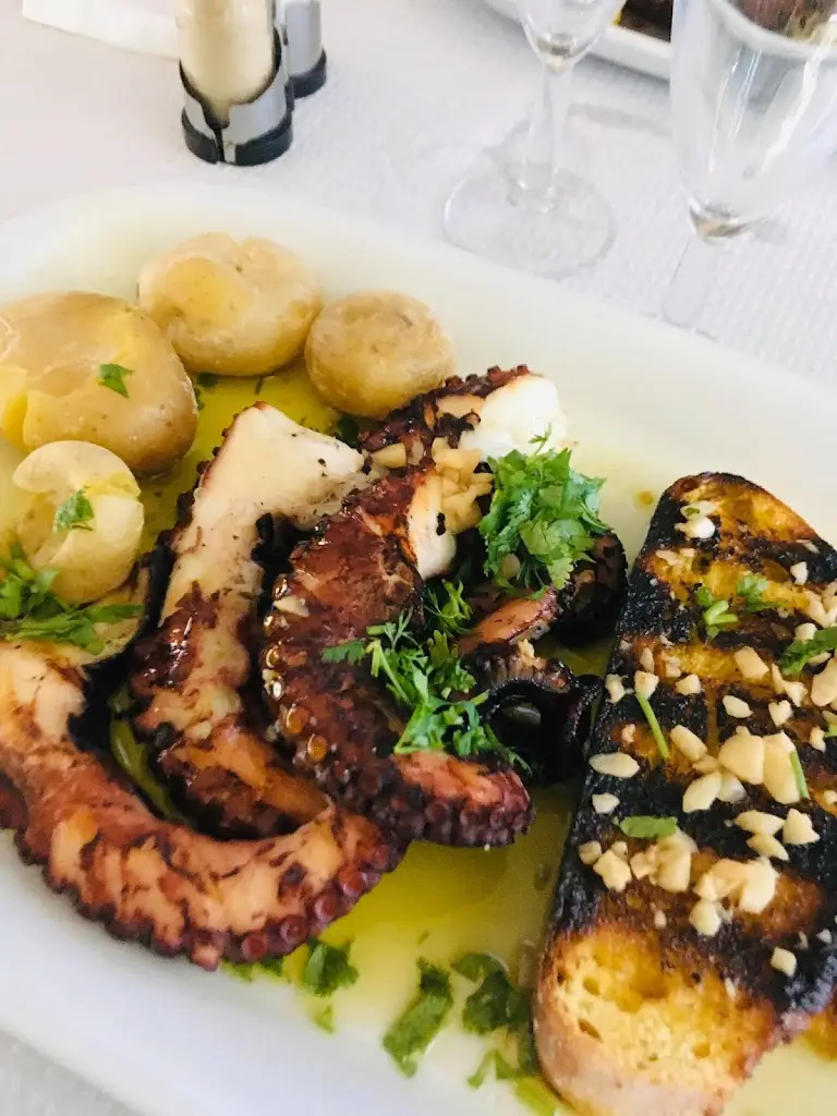 Aurélien Huynen_Grão d'Areia_Campelos_review