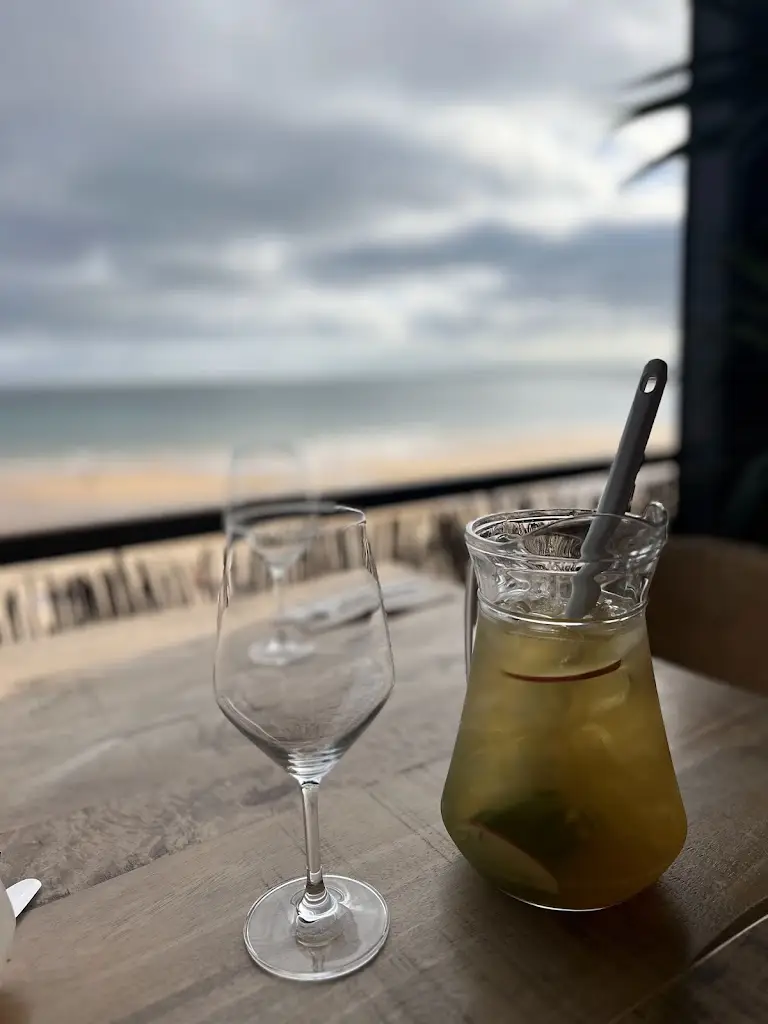 Colleen Siebert_La Plage_Carcavelos_recensione