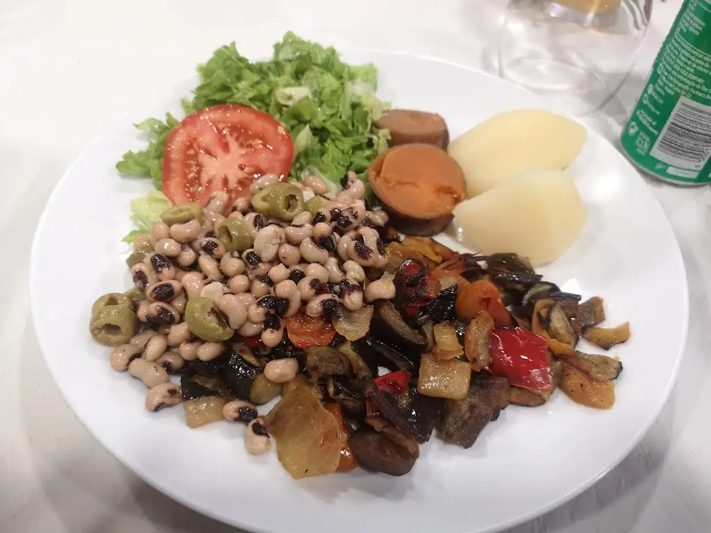 Bex Woodhouse_Sabores da Vizinha_Vila Franca do Campo_recensione