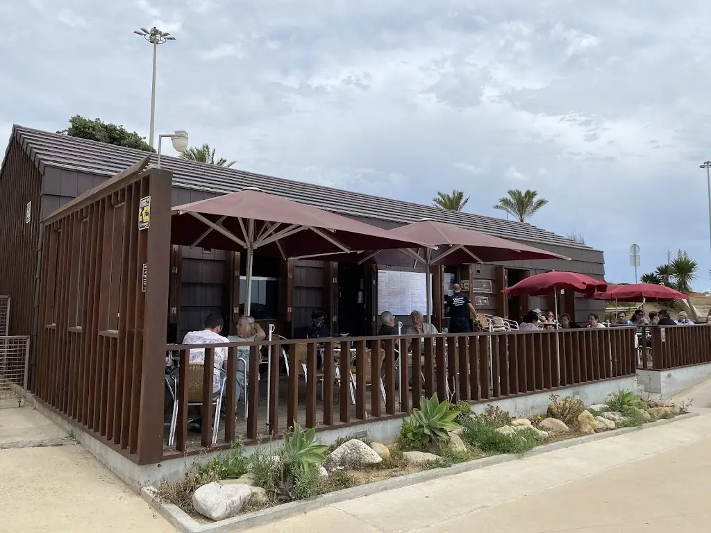 Omar Nooreddin_Bar dos Gémeos_Carcavelos_recensione