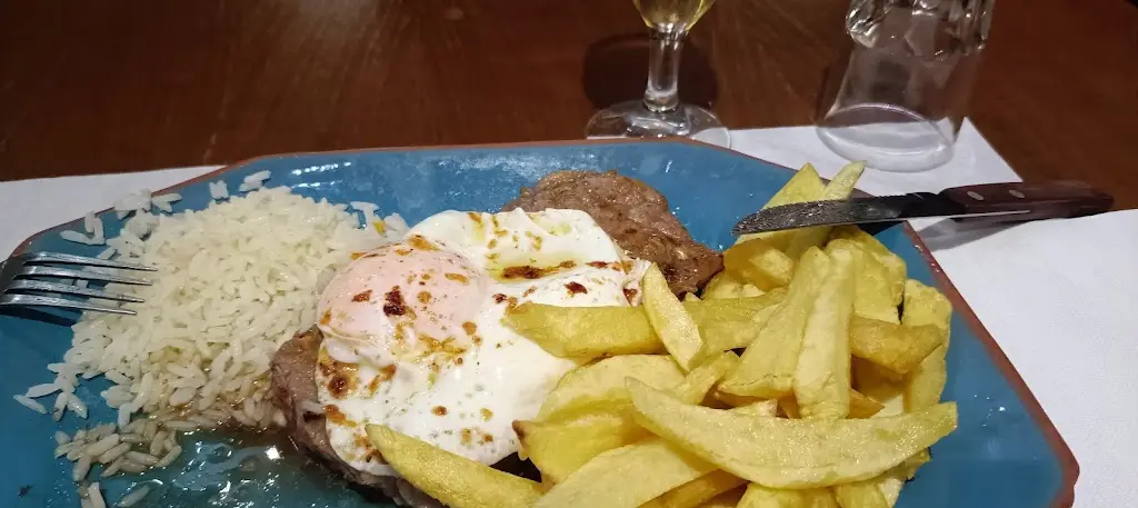 Justamente_Adega velha- TiPalmira_Bucelas_recensione