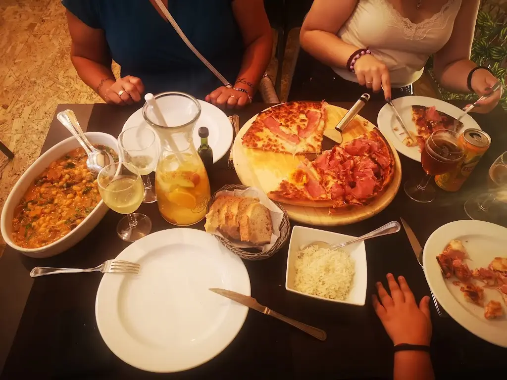 Vitor Rodrigues_Pizzaria e Gelataria Eclipse_Bucelas_recensione