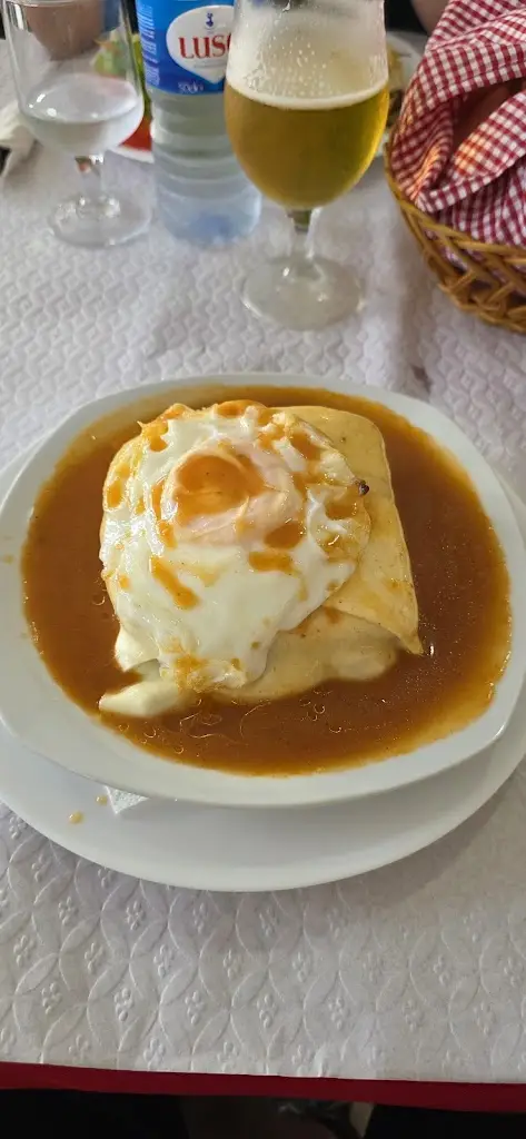 Raf Fonteyn_Snack Bar Bombeiros VFC_Vila Franca do Campo_review