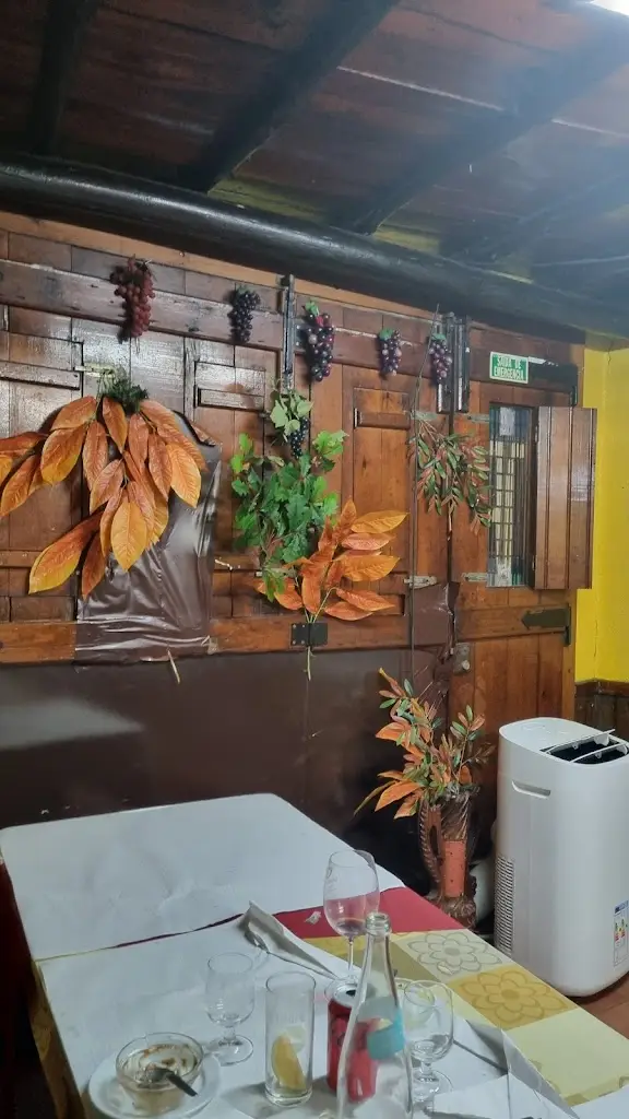 Paulo Teixeira_Solar dos Pintor_Bucelas_review