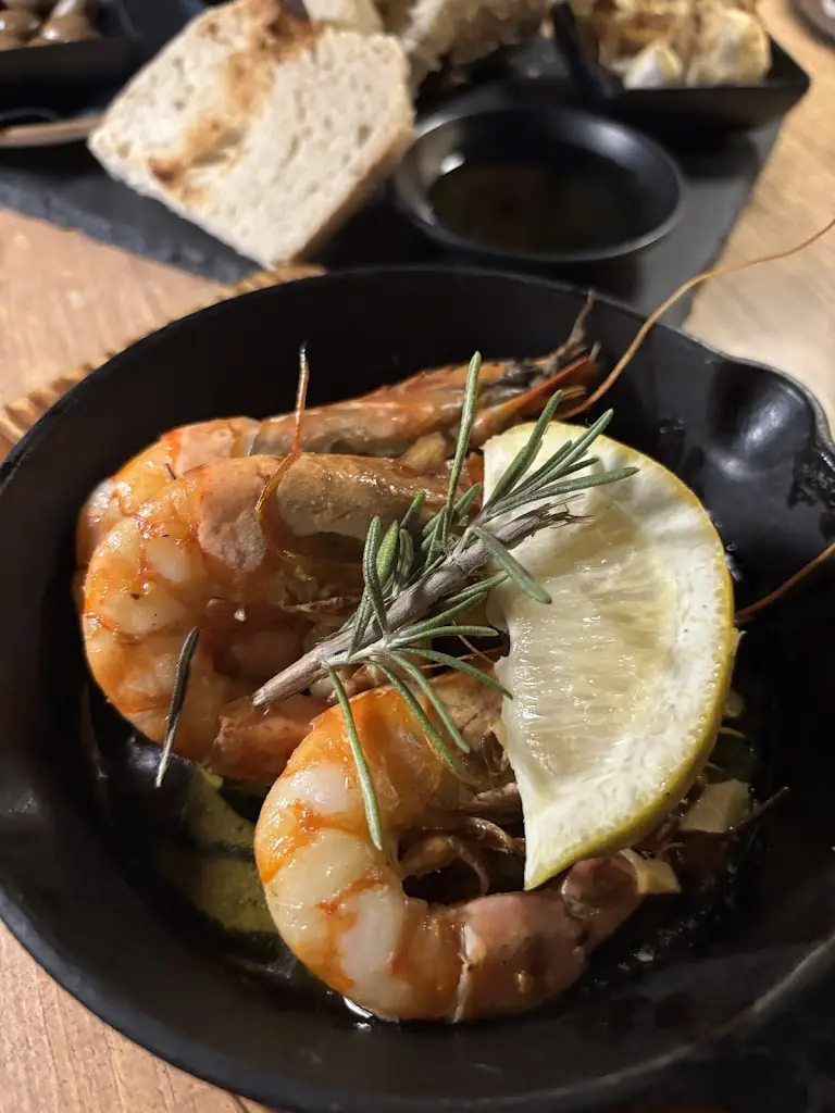 Luiza Ziółkowska_ALIBI by YoursPorto_Cardosas_recensione