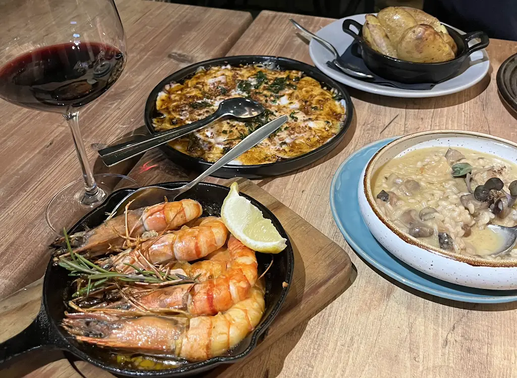 Jacqueline Gordon_ALIBI by YoursPorto_Cardosas_recensione