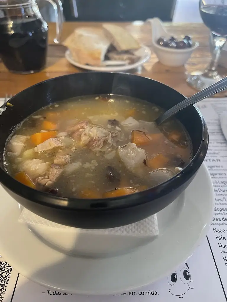 Fernando Oliveira_Patio da Serra_Cadaval_recensione