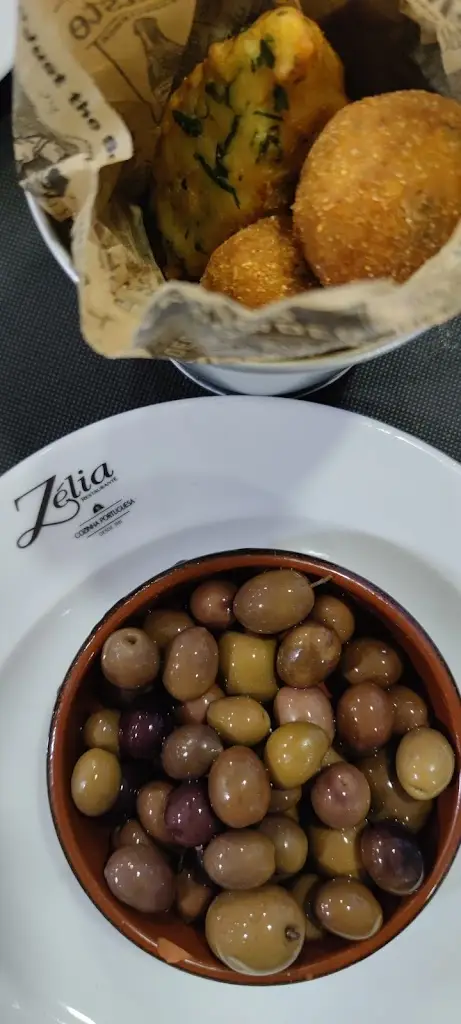 Menu_Zelia Restaurant_Cadaval_immagine_6