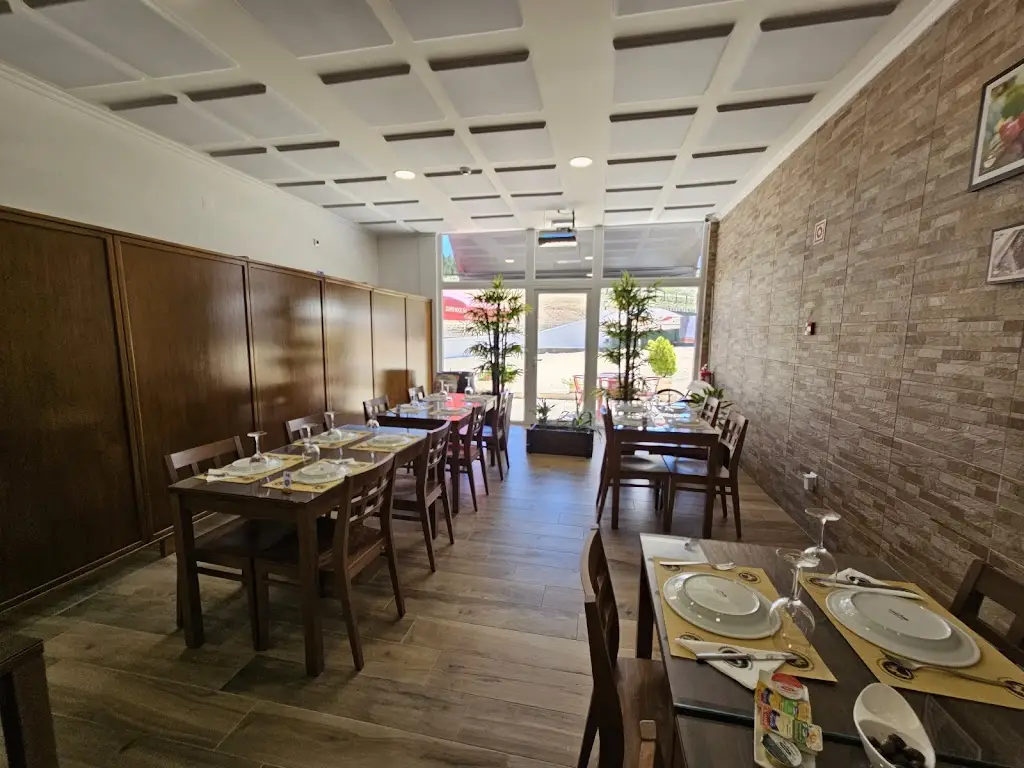 Churrasquinho do Montejunto restaurante en Cadaval