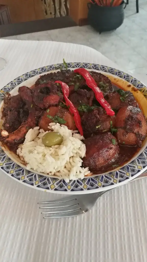 Viktor G_Cantinho da Vila_Vila Franca do Campo_review