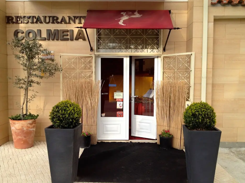 Restaurante Colmeia_Casal de Cinza_slider_image_1