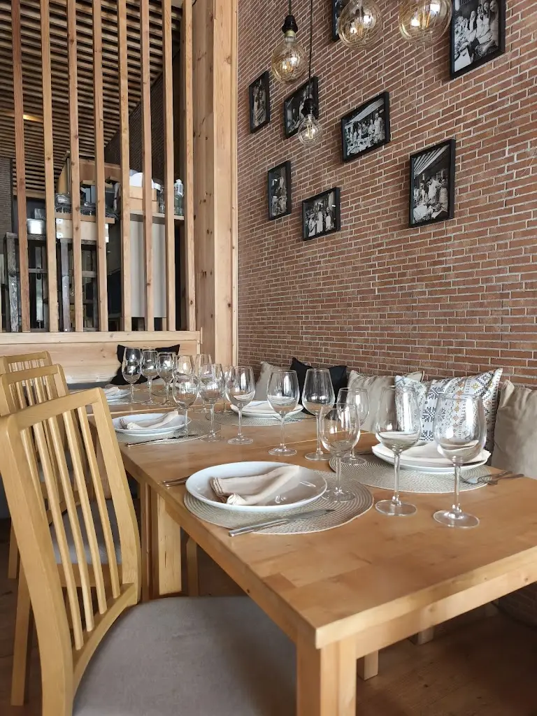 KITCHEN CAFE BY TRUE TASTE ristorante a Carmões