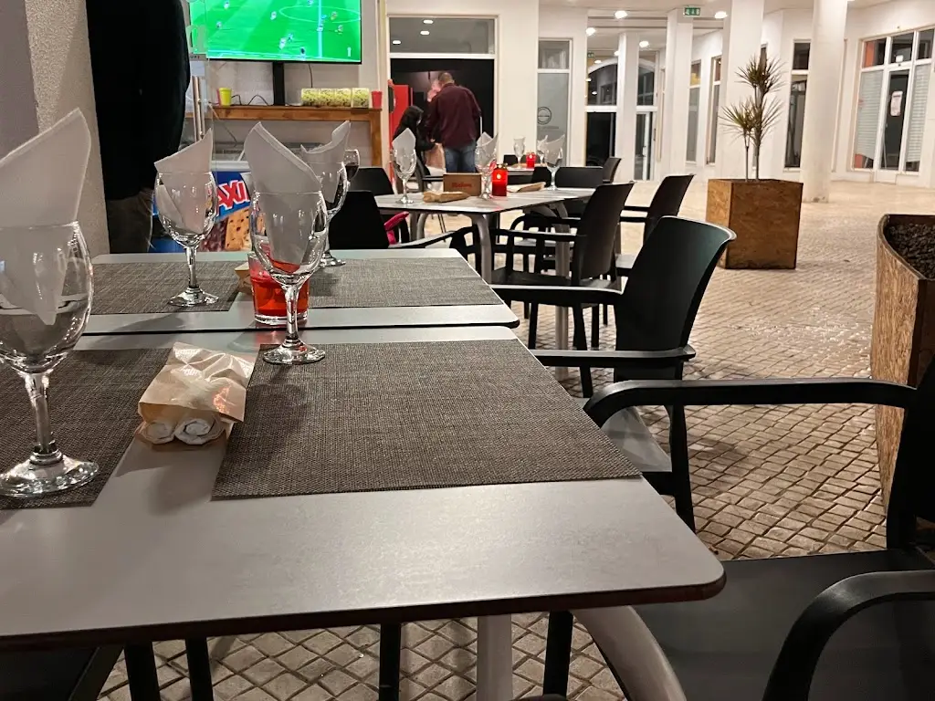 Cozy - Nepali Restaurant ristorante a Carmões