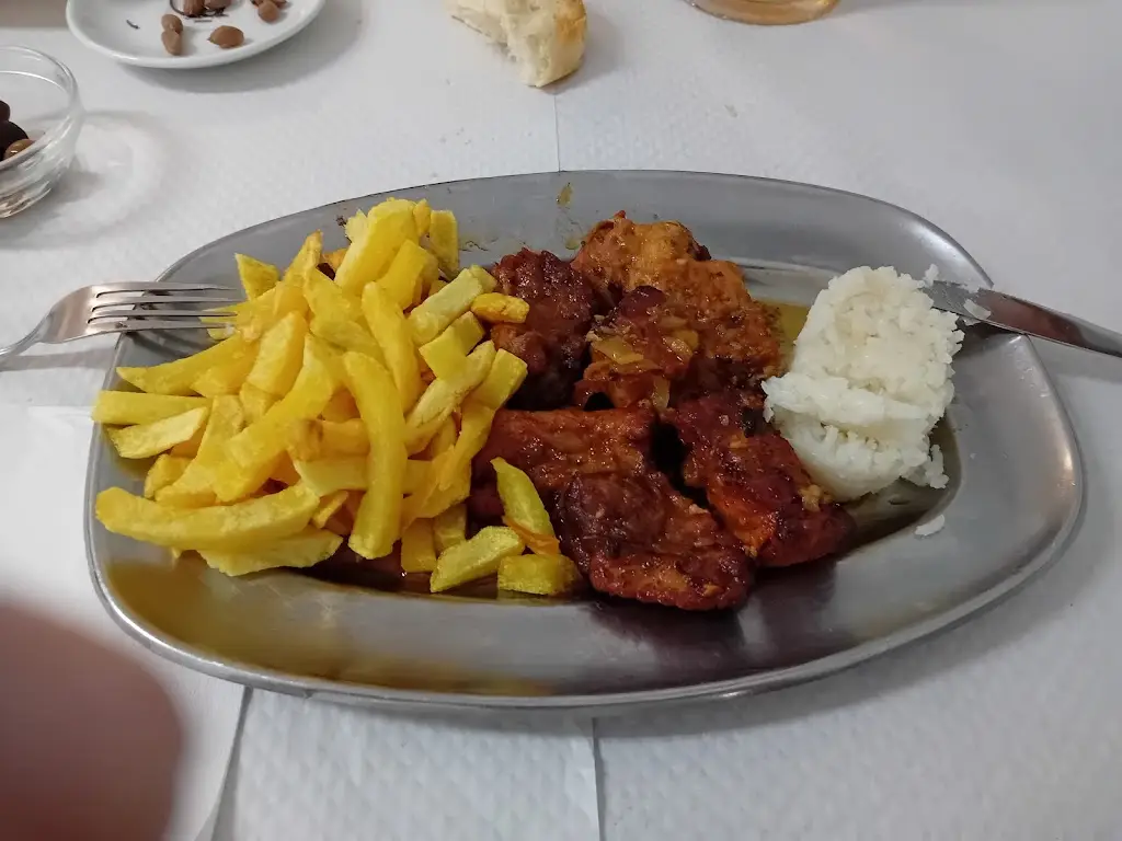 Menu_A Cave_Carmões_image_3