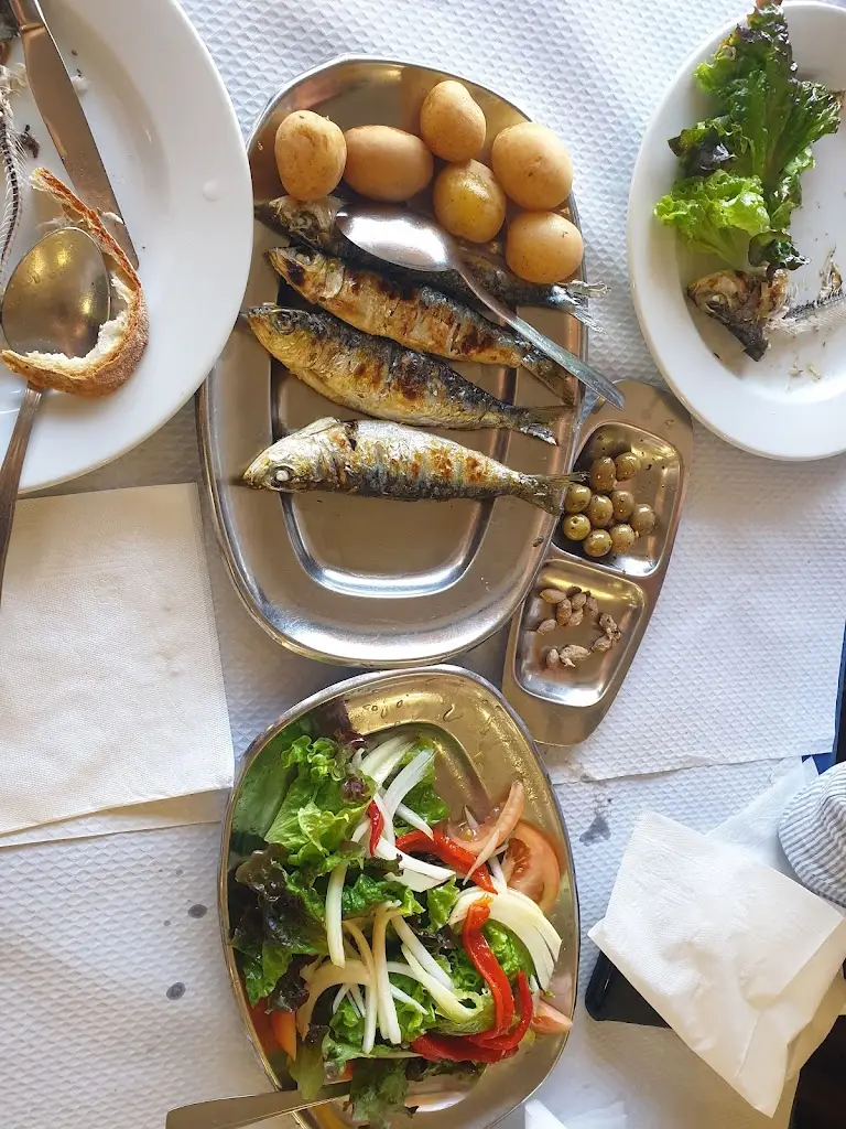 Menu_O Santinhos_Carmões_image_7