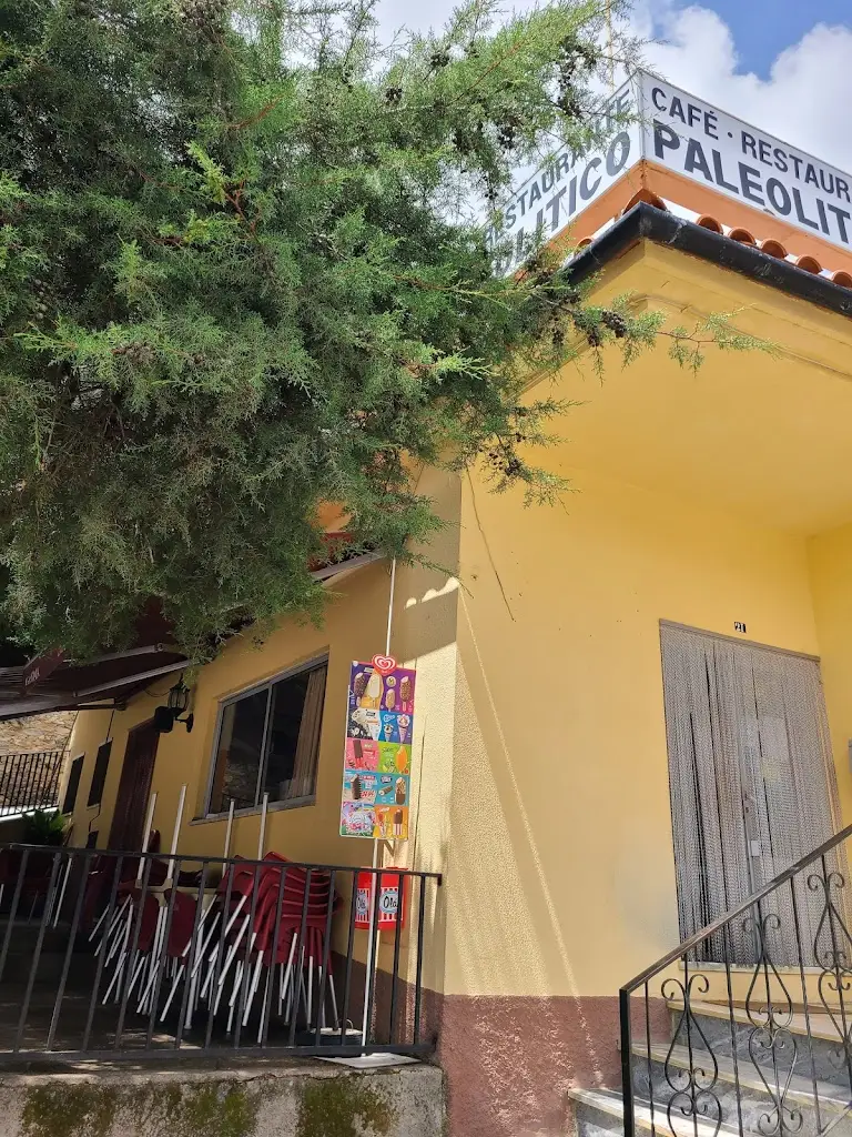 Emma_Café Restaurante Paleolítico_Castelo Bom_reseña
