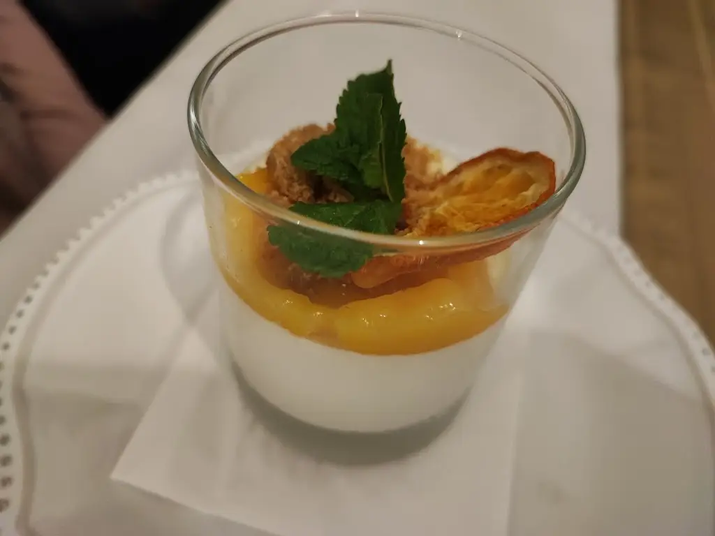 Menu_Joana's House - Restaurant and Tapas_Castelo Bom_immagine_9