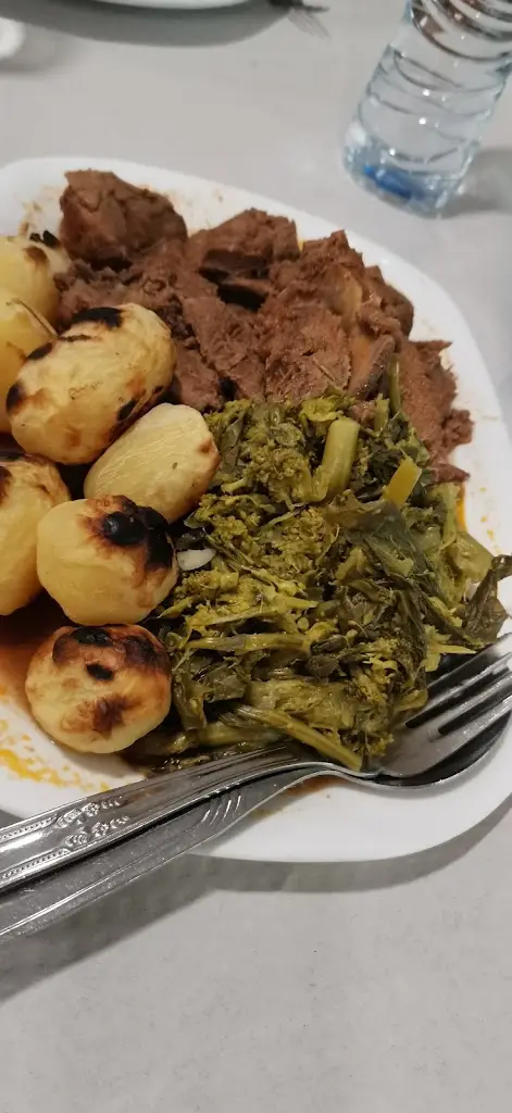 Miguel Tenório Miranda_Café e Restaurante O Morgado_Casteição_review