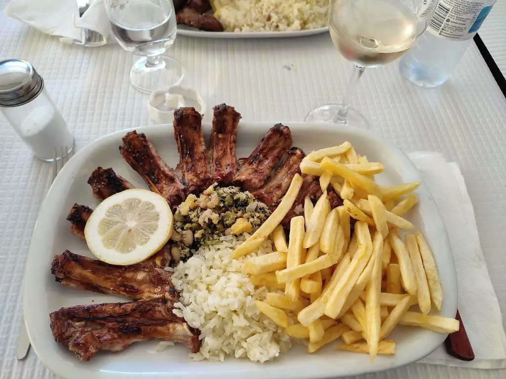 Outurela Restaurante_Carnaxide_slider_image_2