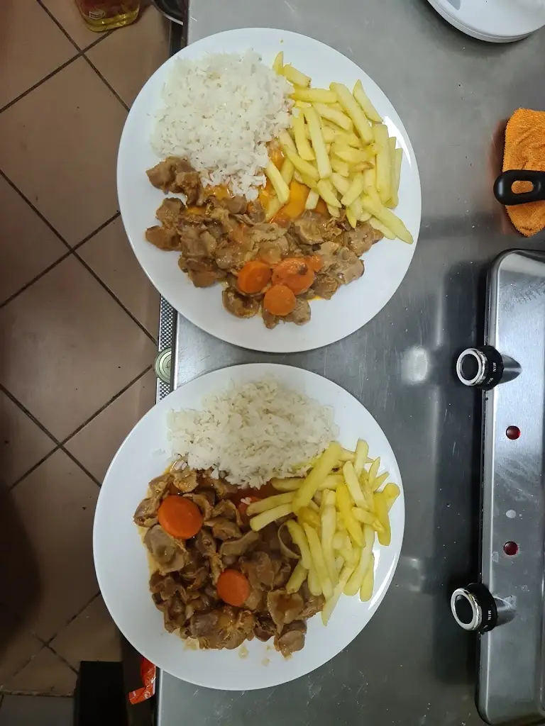 Menu_Café, Petiscos e Comida Rápida Santo António_Cedovim_immagine_8