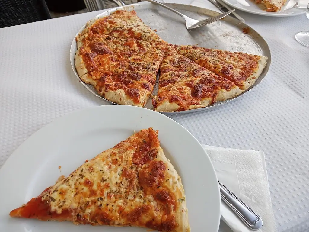 Chuck Li_Pizzaria Filippo_Celorico da Beira_recensione