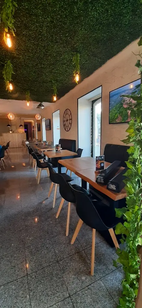 Angelina J_La Dolce Vita_Castanheira_Bewertung