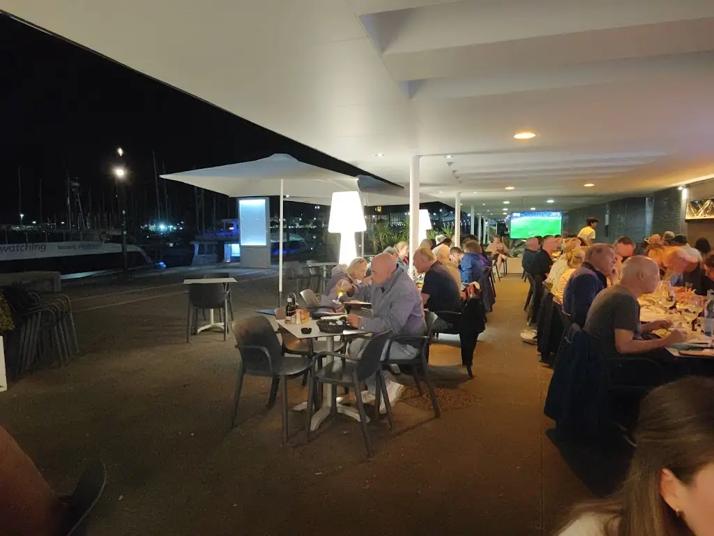 STAGE Restaurant_Arrifes_slider_image_3