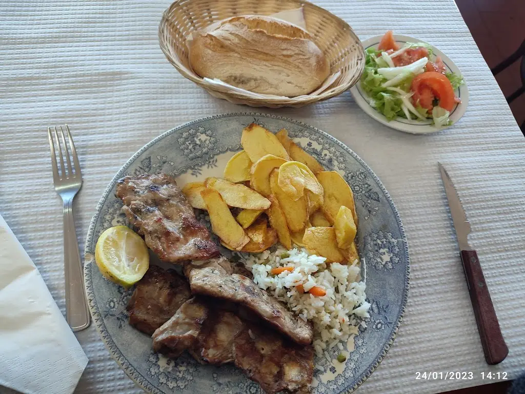 Restaurante unicaro ristorante a Castanheira