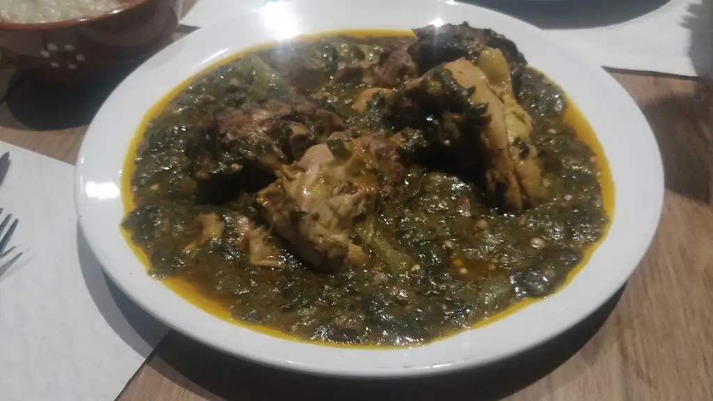 Tapas do Muxima_Castanheira_slider_image_3