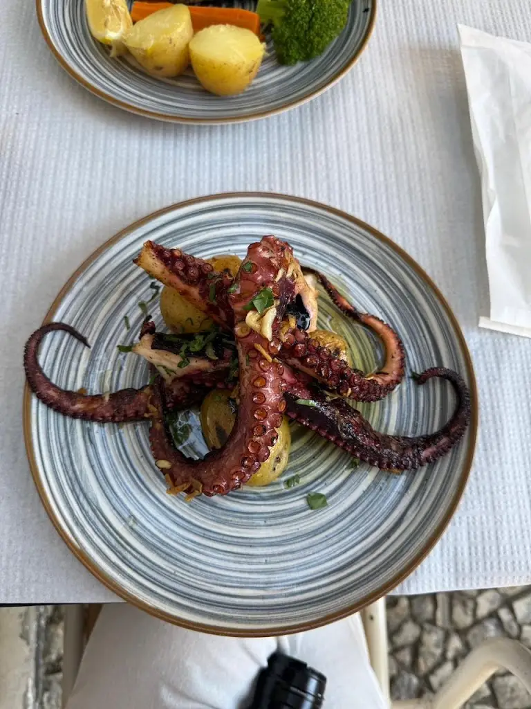 Hassan Zaid_Taberna Do Castelo_Castelo (Lisbon)_recensione