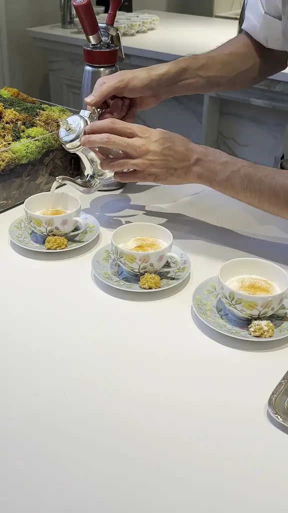 E. D._Vista Do Castelo_Castelo (Lisbon)_recensione