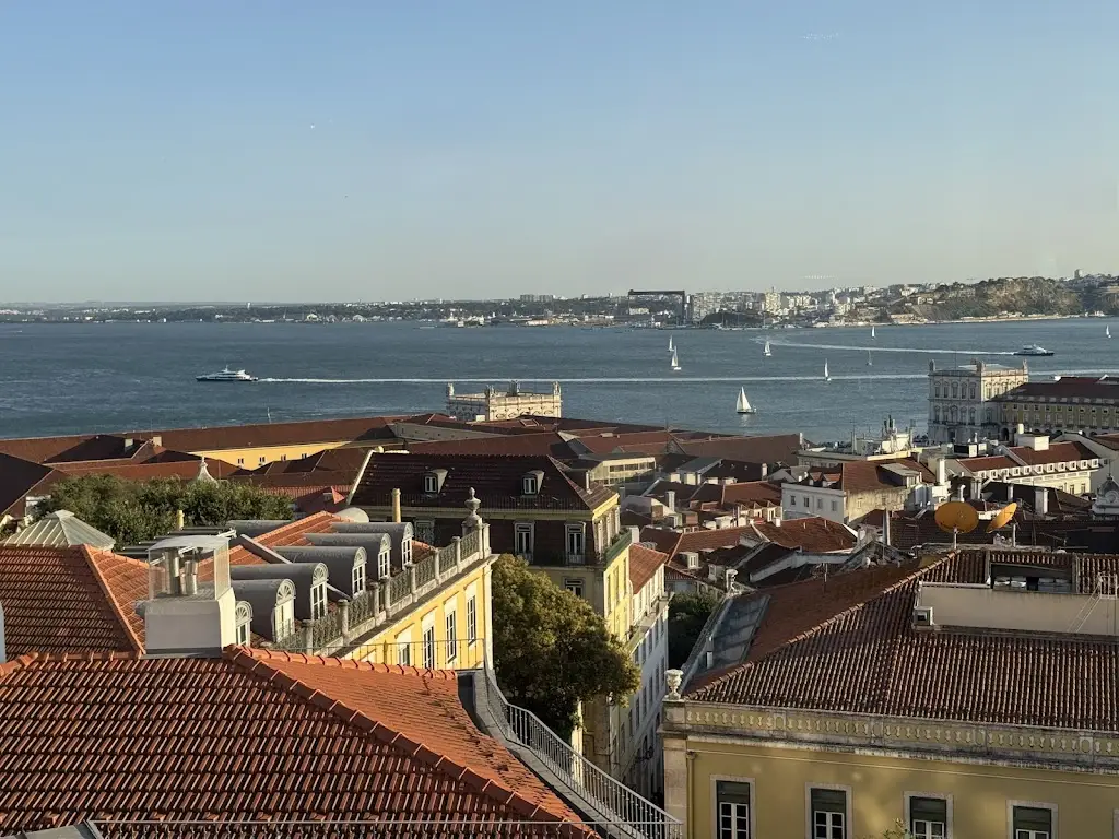 Chen Wu_Chapitô à Mesa_Castelo (Lisbon)_review