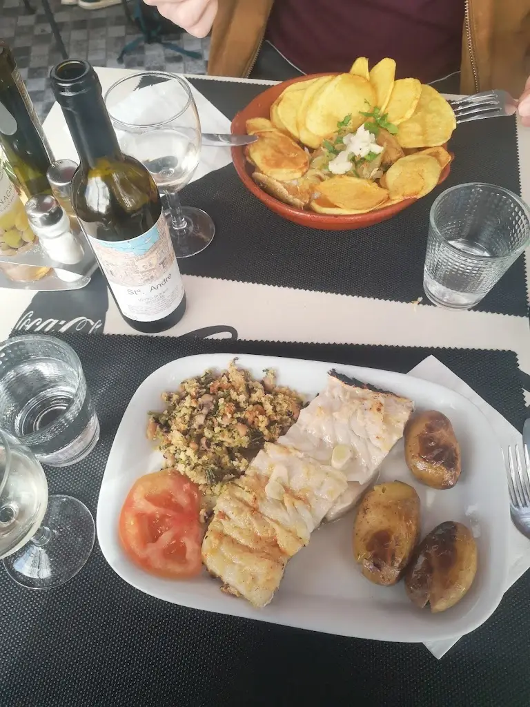 Sofia Cherepanova_Santo André_Castelo (Lisbon)_review