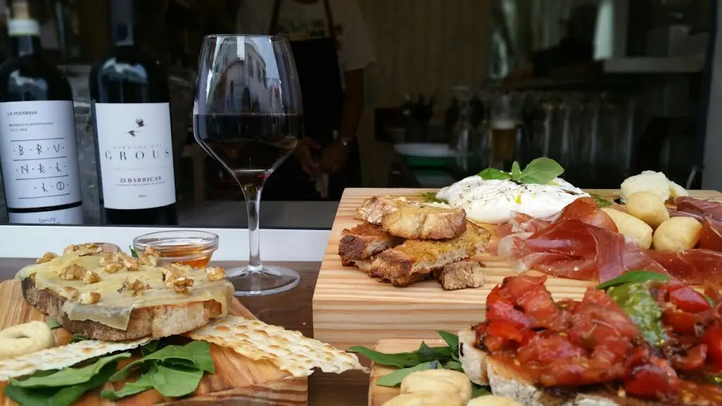 Taberna Clandestina Cascais_Cascais_slider_image_3