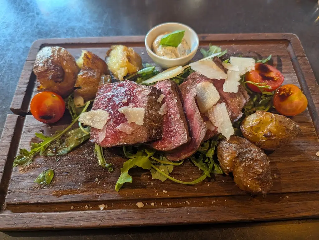 George D_Mana_Cascais_recensione